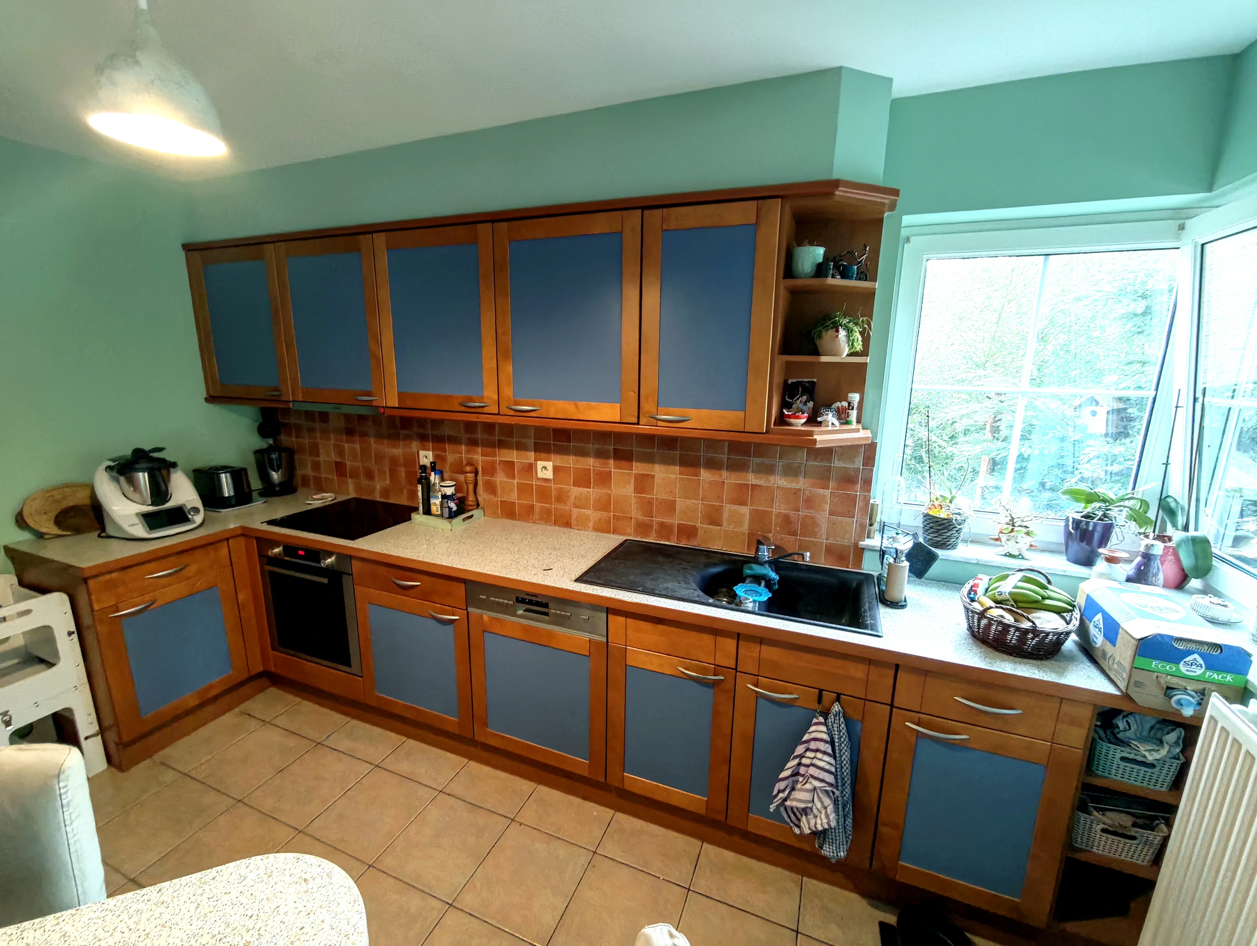 Cuisine avant covering